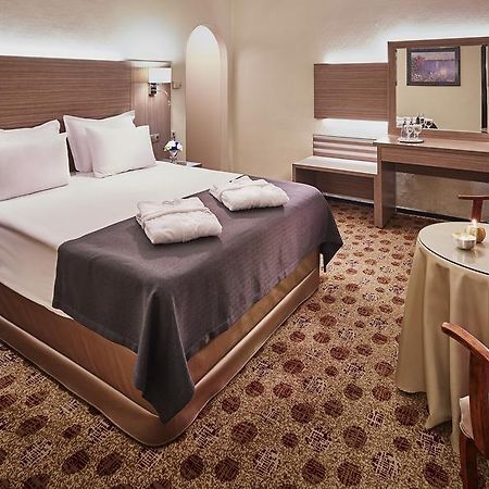 Отель The One Boutique Тбилиси Экстерьер фото