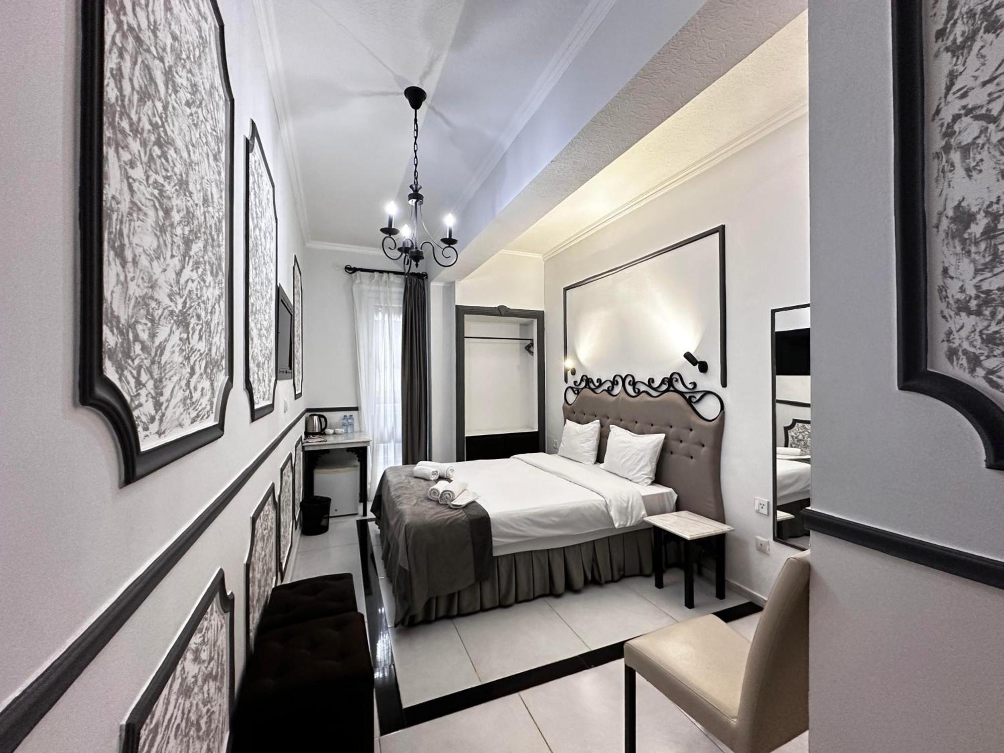 Отель The One Boutique Тбилиси Экстерьер фото